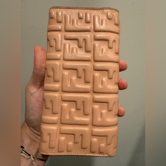 Fendi Baguette Continental FF Nappa Leather Wallet - Picture 14 of 16